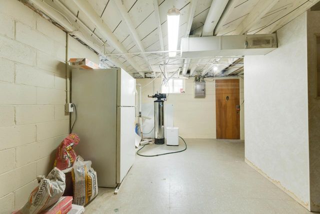 3513 W Acre AVENUE, Franklin, WI 53132