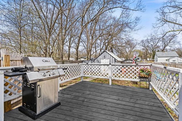 1322 Leonard Avenue, Muskegon, MI 49442