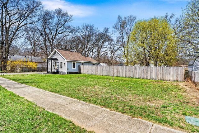 1322 Leonard Avenue, Muskegon, MI 49442