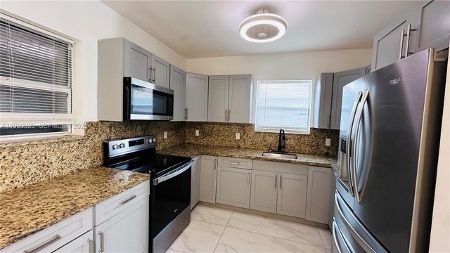 10480 SW 172nd St 0, Miami, FL 33157