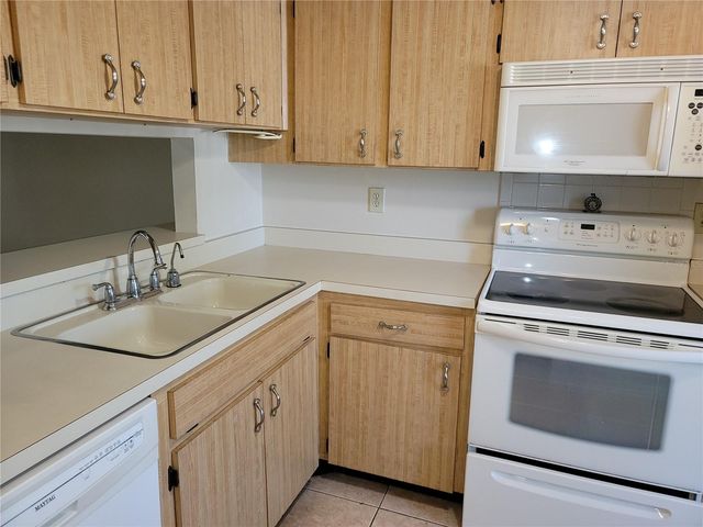 2932 STILLWELL COURT, New Port Richey, FL 34655
