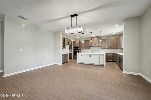 1324 RIVER Court, Green Cove Springs, FL 32043