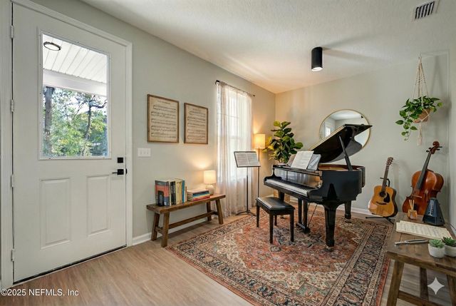 1324 RIVER Court, Green Cove Springs, FL 32043