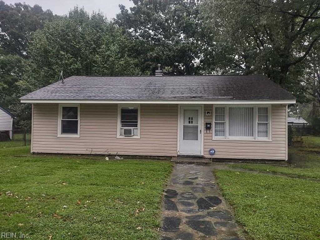 210 Pine Grove AVE, Hampton, VA 23669