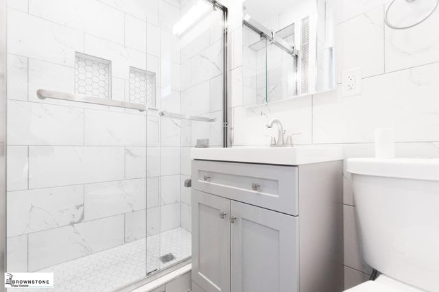 124 President Street, New York City, NY 11231