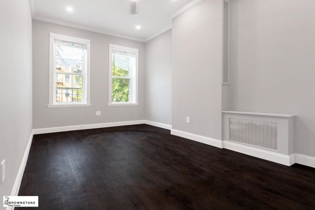 124 President Street, New York City, NY 11231