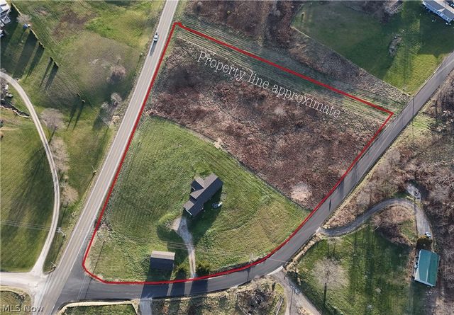 8200 Cutler Road SW, Sherrodsville, OH 44675