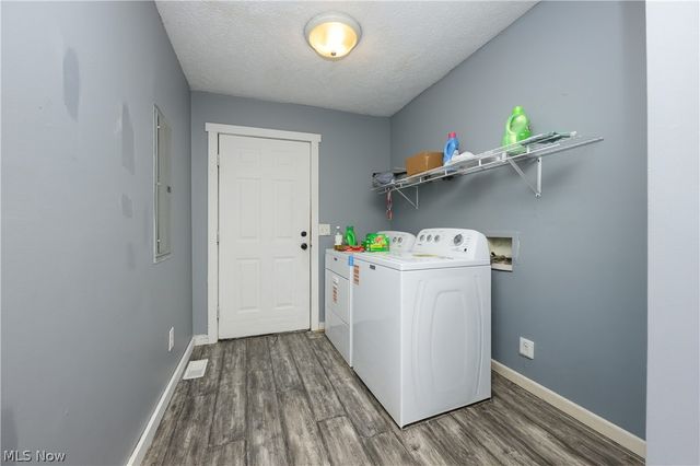 8200 Cutler Road SW, Sherrodsville, OH 44675