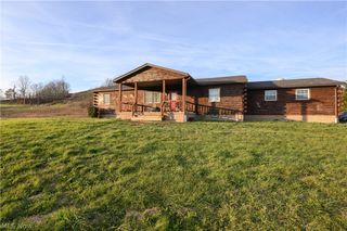 8200 Cutler Road SW, Sherrodsville, OH 44675