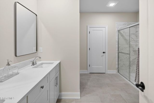 607 Vly Pointe Drive, Niskayuna, NY 12309