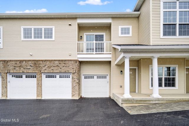 607 Vly Pointe Drive, Niskayuna, NY 12309