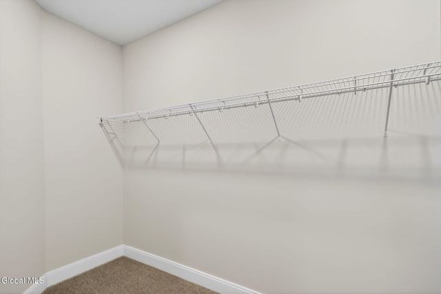 607 Vly Pointe Drive, Niskayuna, NY 12309