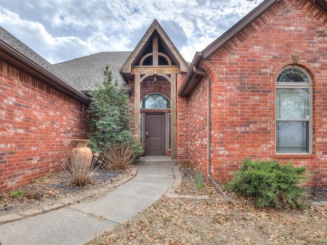 586 Montana Street, Jones, OK 73049