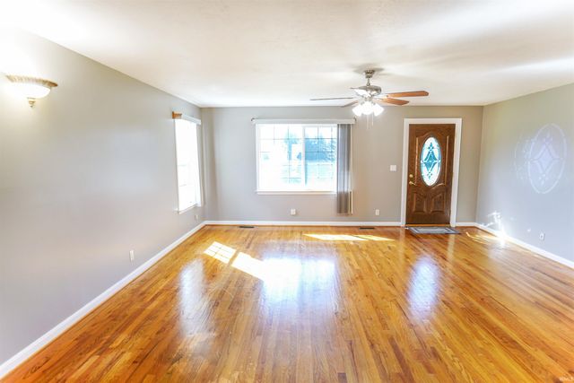 4064 E 175 N, Knox, IN 46534