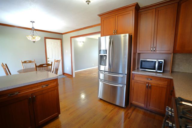 4064 E 175 N, Knox, IN 46534