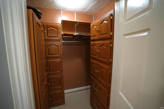 4064 E 175 N, Knox, IN 46534