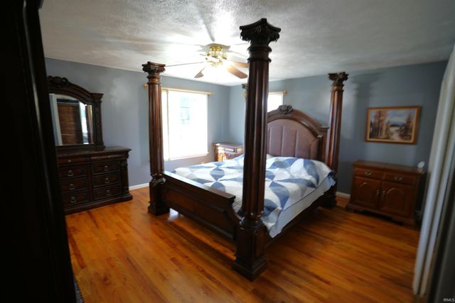 4064 E 175 N, Knox, IN 46534