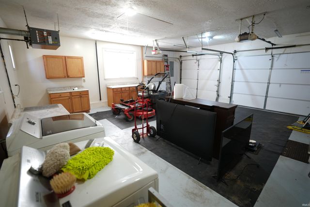 4064 E 175 N, Knox, IN 46534