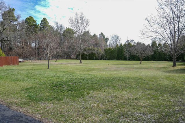 4064 E 175 N, Knox, IN 46534