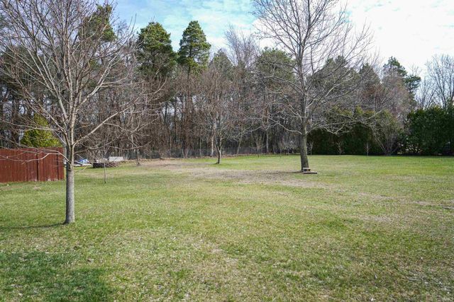 4064 E 175 N, Knox, IN 46534