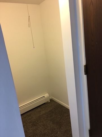 101 Gregory Street 12, Aurora, IL 60504