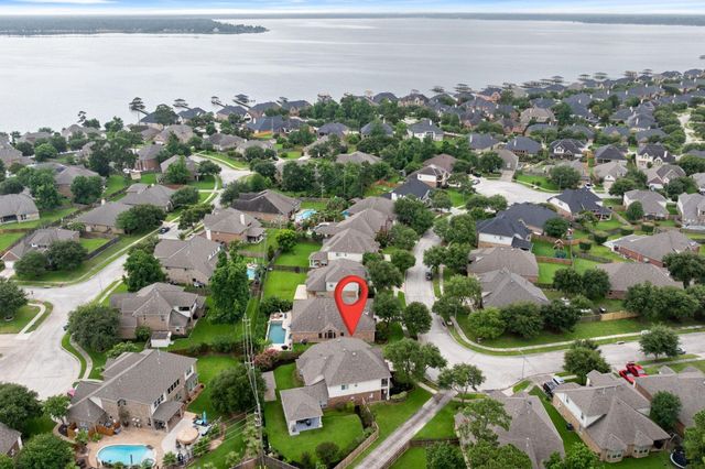 13842 Lake Livingston Drive, Houston, TX 77044