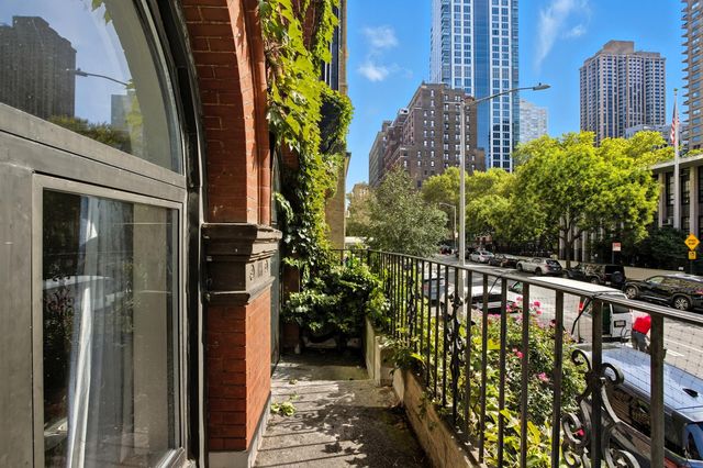 255 W 70th Street, New York City, NY 10023