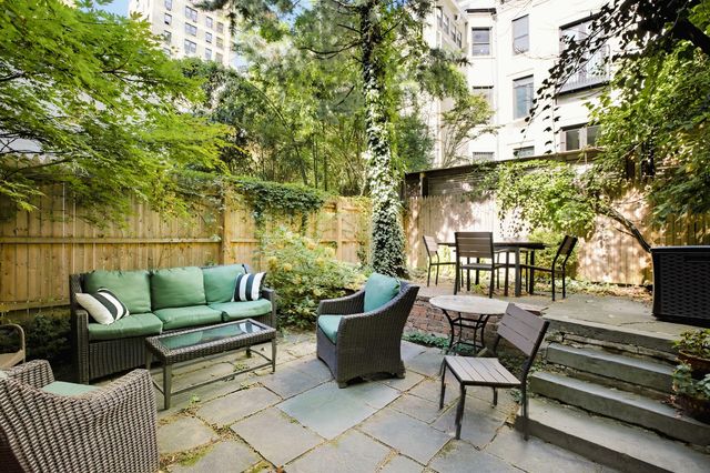255 W 70th Street, New York City, NY 10023
