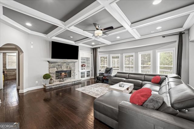 1365 Willis Lake Drive, Kennesaw, GA 30152