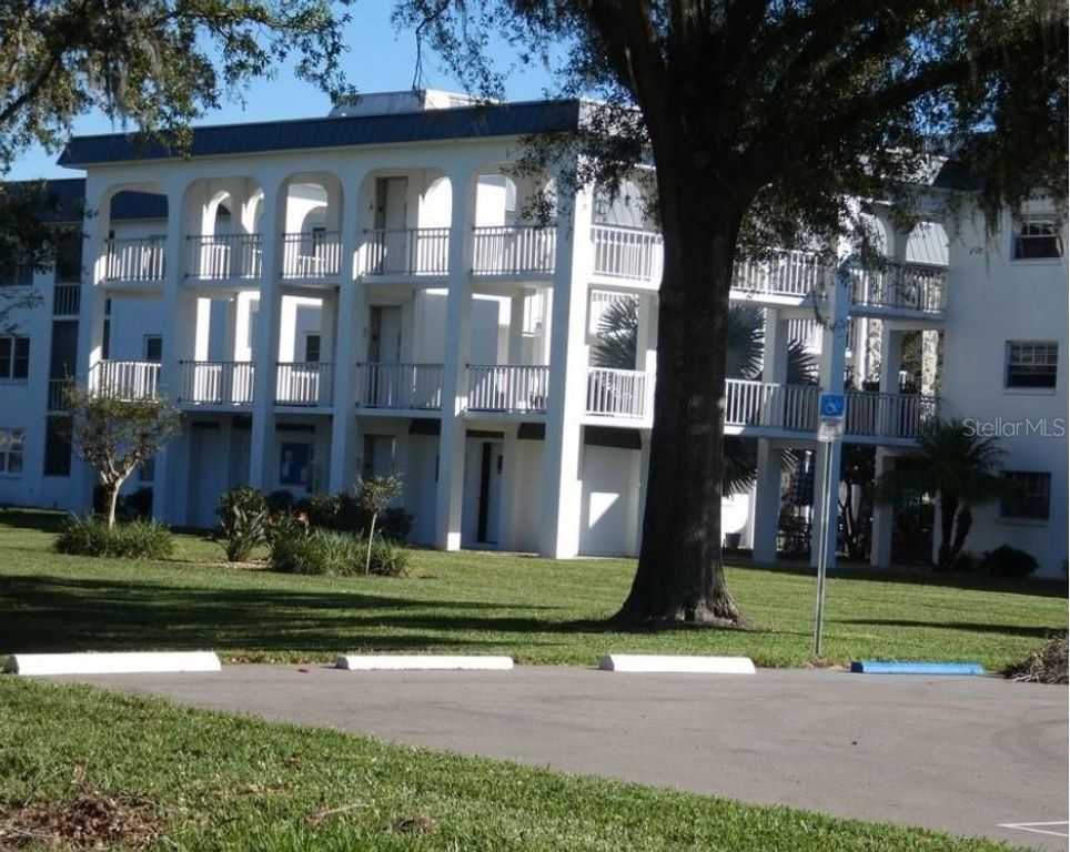 4801 AIRPORT ROAD 208, Zephyrhills, FL 33542