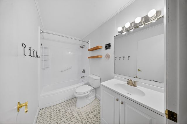 2927 Admiral Street, Fort Pierce, FL 34982