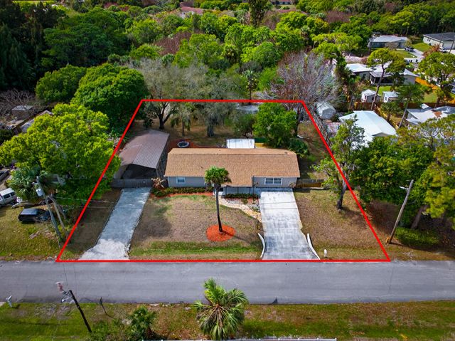 2927 Admiral Street, Fort Pierce, FL 34982