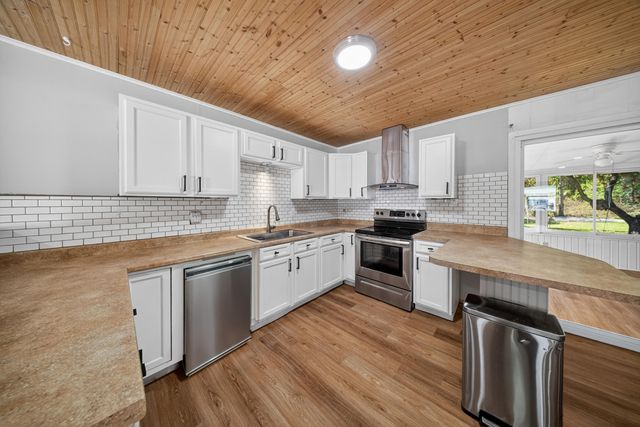 2927 Admiral Street, Fort Pierce, FL 34982