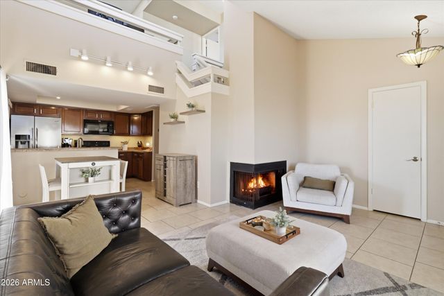 816 E MORNINGSIDE Drive, Phoenix, AZ 85022