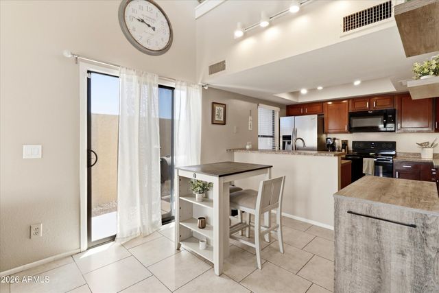 816 E MORNINGSIDE Drive, Phoenix, AZ 85022