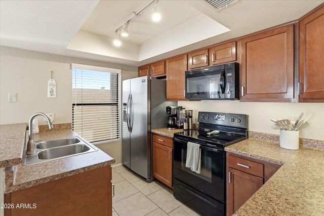 816 E MORNINGSIDE Drive, Phoenix, AZ 85022