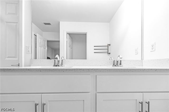 1307 SW 13th TER, Cape Coral, FL 33991