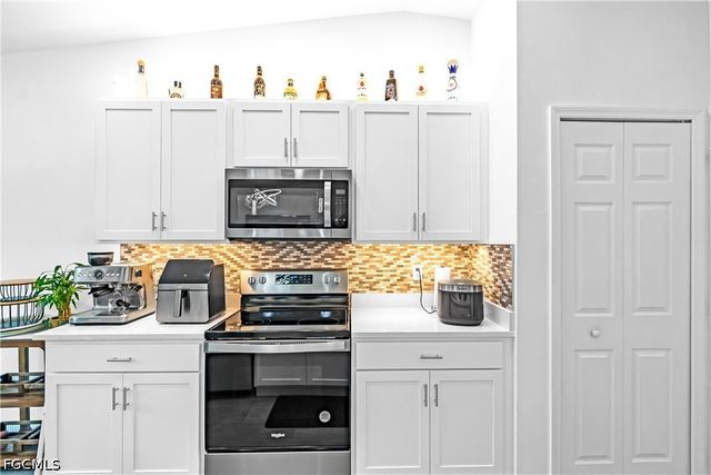 1307 SW 13th TER, Cape Coral, FL 33991