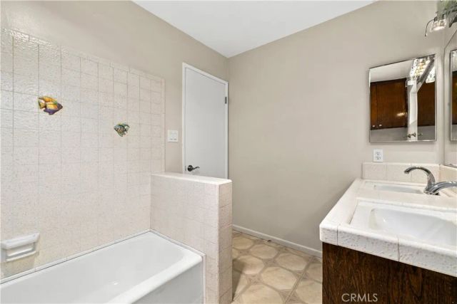 940 W Bainbridge, West Covina, CA 91790