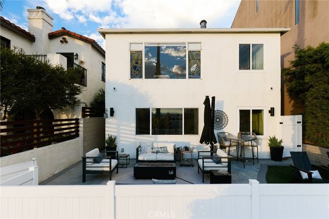 5267 E Ocean Boulevard, Long Beach, CA 90803