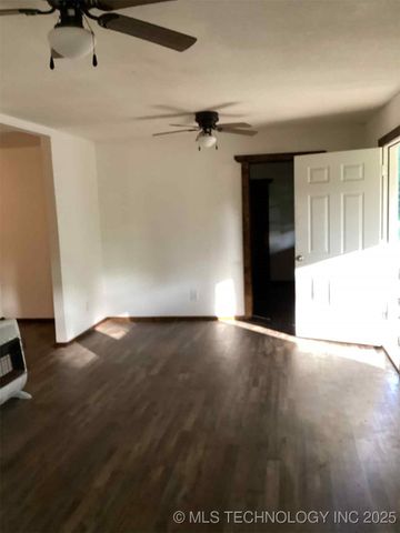 12078 S Forrest Hill, Atoka, OK 74525