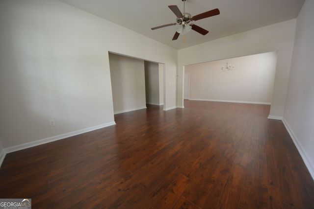 167 Daisy Circle, Mcdonough, GA 30252
