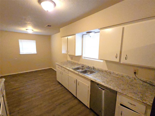 5607 Grace Point Lane, Houston, TX 77048