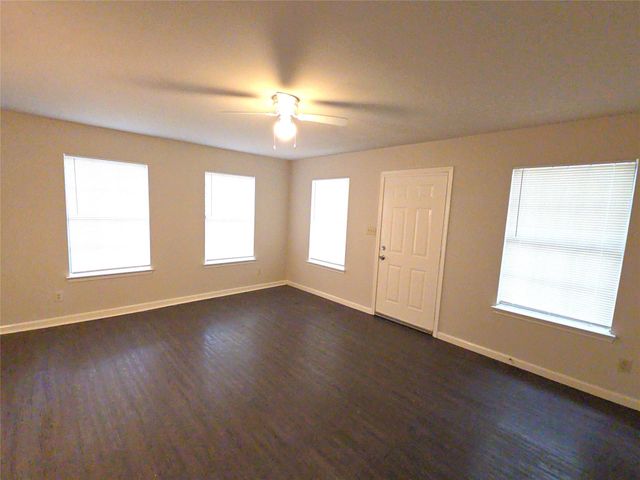 5607 Grace Point Lane, Houston, TX 77048