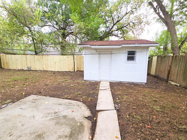 5607 Grace Point Lane, Houston, TX 77048