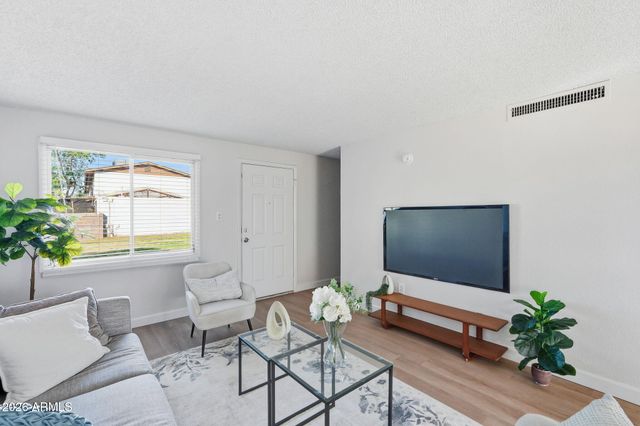 4622 N 71ST Lane, Phoenix, AZ 85033