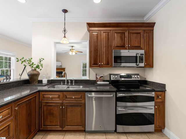 453 Circle Road, Greer, SC 29651