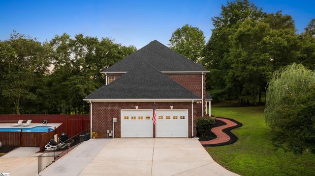 453 Circle Road, Greer, SC 29651