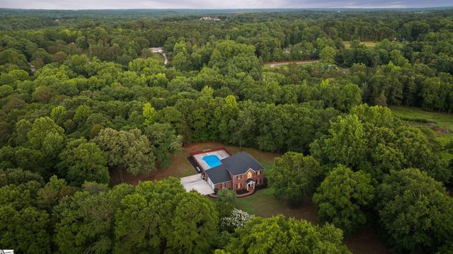 453 Circle Road, Greer, SC 29651
