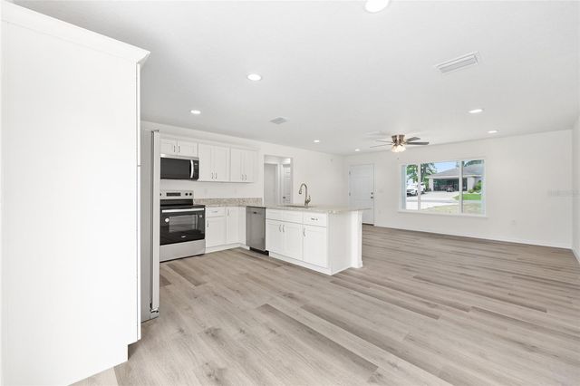 13019 NE 7TH LOOP, Silver Springs, FL 34488